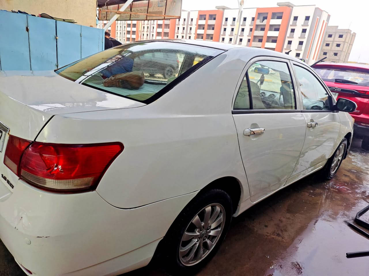 BYD g3 2013
بي واي دي جي 3 
موديل 2013 
السيارة مكفولة من الضربة 
بيهة رشات صبغ 
مكينة وكير محور كورلا يارس يعني تنساه وفول مكفولة 
سيارة مال جناي وبس دوام نظيفة ومرتبة 
سعر 63
***********
