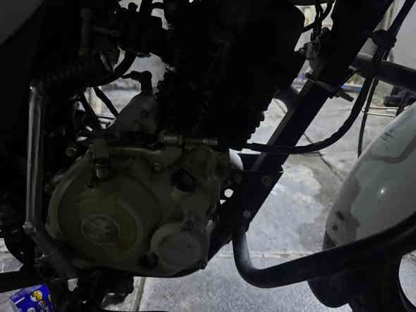 سلام عليكم بوكسر كلاسك موديل ٢٠٢٠ شوفت عينك مكينة بيها تبخير اوراق كاملة ماشي معاملة شراي نروح كبل ابصمك وتستلم سنوية ولوحات مكاني البياع حي التراث السعر مليون وتسعمية بيها مجال حك الجية 
حتة دراجة مو مال دلفري الله وكيلك لو ما شوية محتاج جان كملت رقم وطلع بيها للشمال شرط بدون تجفيت 
رجائن مو شراي لا تكسر بسعر *********** بس اتصال وذا تريد راسلني مازنجر واتساب مابي
