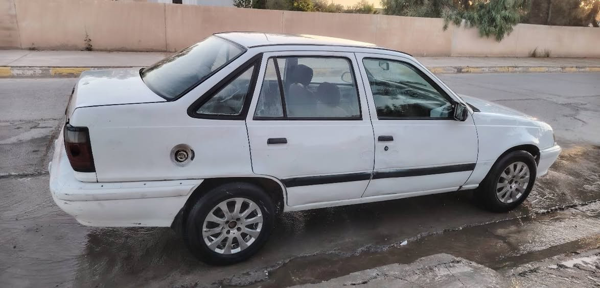 سيارة دايو لمنز ٩٤ للبيع
رقم صلاح الدين الماني
كير محرك خير من الله
العنوان الزاب /السعر ٢٢$
*********** واتساب
