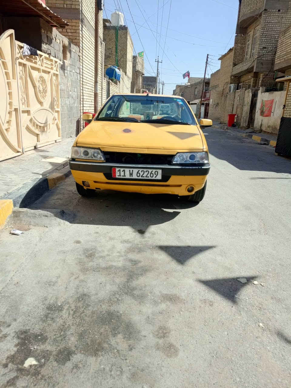 سلام عليكم بيجو لميس 2012للبيع كير ومكينه نضيفه حداديه خير من الله بيهه طخه بجاملغ الخلفي وناقصهه بطاين، 2مال بيبان عارضهه 28وبيهه مجال لطيبين رقم التليفون ***********مكاني بغداد العبيدي
