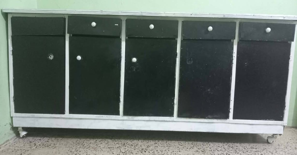 كاونتر الحديد للبيع
***********
