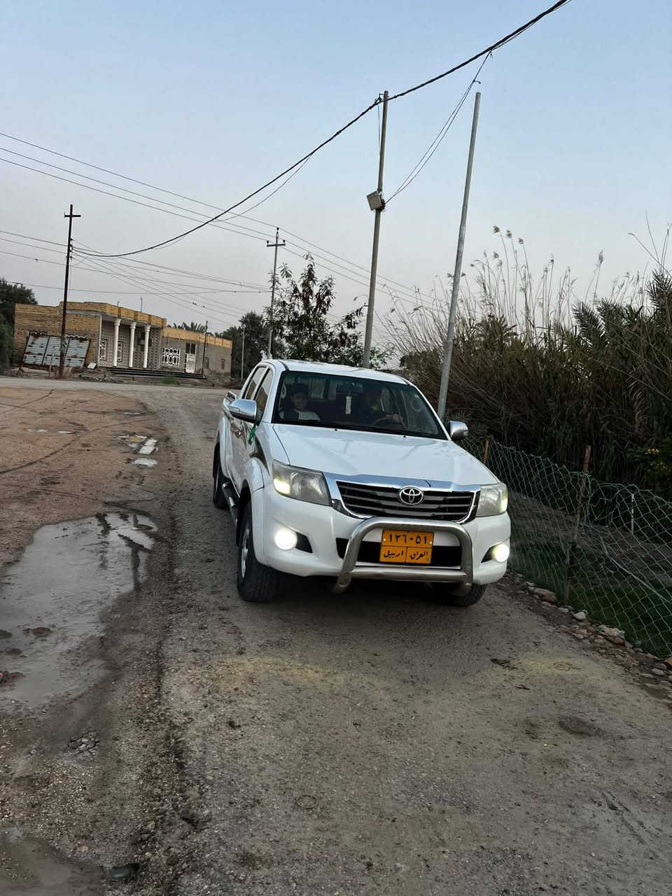 السلام عليكم 
بيكم تيوتا 4×4 موديل 2013 كاز 
سعودي دواخل ماروني 
مكينه وكير كفاله 
حداديه جديده بمعنه الكلمه 
السياره كفاله عامه من ضرر والصبغ والصوليات 
$$155قابله للتفاوض 
الإستفسار على هاذا الرقم ***********
***********
