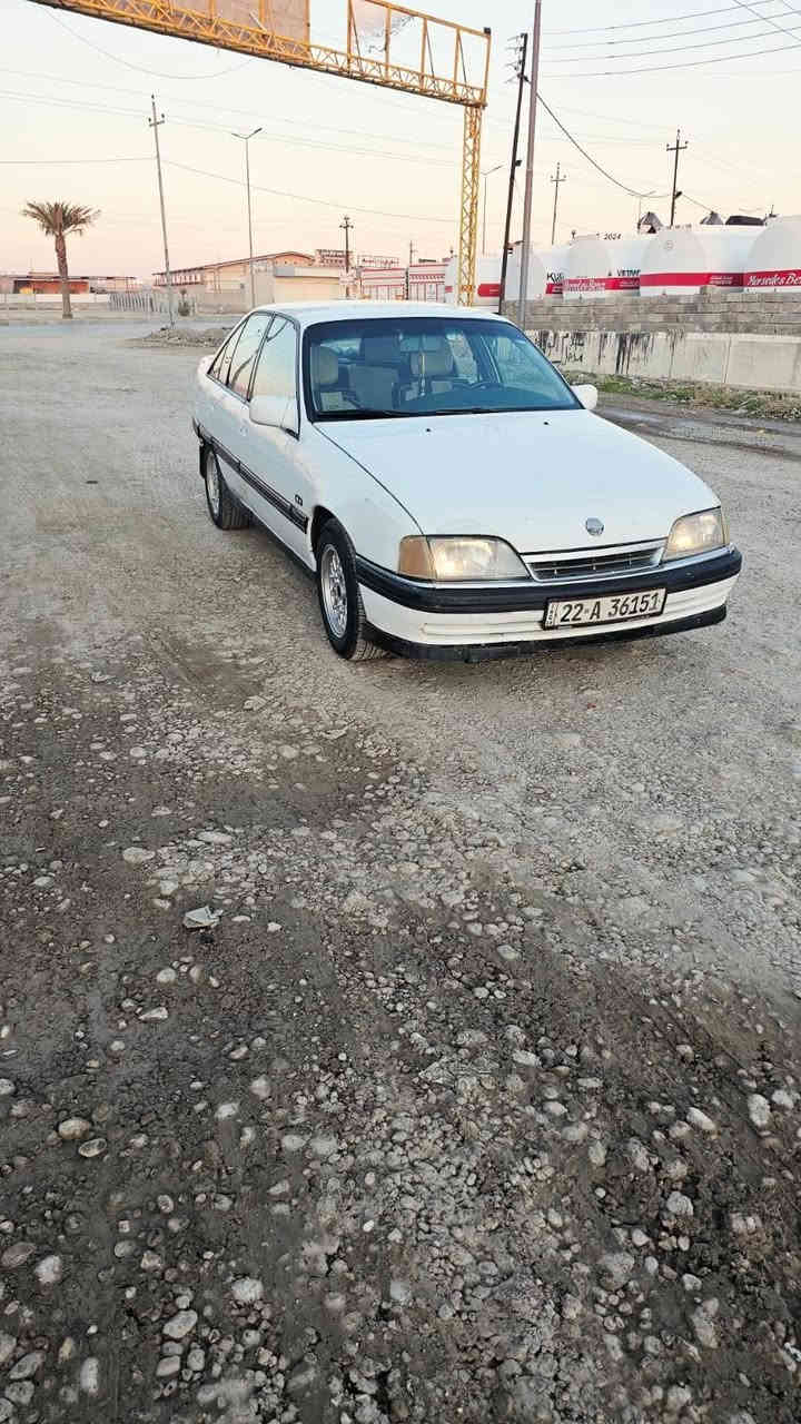 سياره اوميكه حجم  20موديل1993 كير ومحرك شرط كير  توماتيك سنويه جديد هزه جديد طخم تاير باتري جدي بدون صبغ فقط دائر واحد مصلح سياره وضع شركه سياره بسمي***********/ وتس اب
زين ***********
