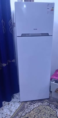 ثلاجه فستل جديده بعدهي جنتي هديه بس مكان ماعدي للبيع 350. مكان الشعب 0...