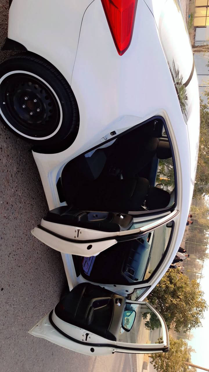 السلام عليكم للبيع كيا سيراتو 2014 خليجي محرك 1600 رقم اربيل بسمي سنويه وهزه جديده
العنوان بغداد المدائن سلمان باك
***********
