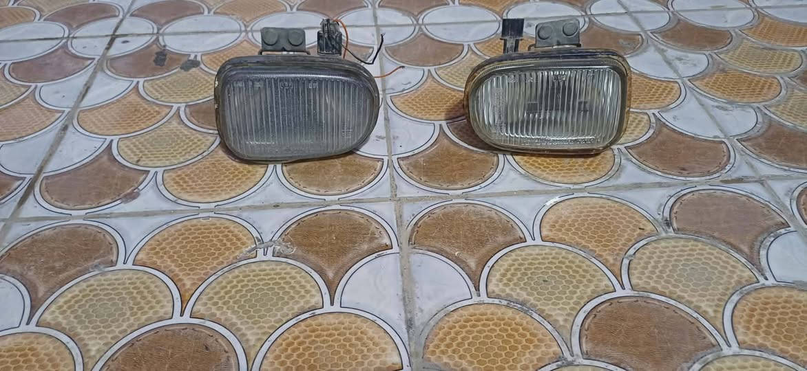 السلام عليكم تخمين ابطاين ابواب النترا دمعه ومسطره نظافه ميه بالميه اليحتاجهن موجود توصيل الاتصال *********** او ***********
