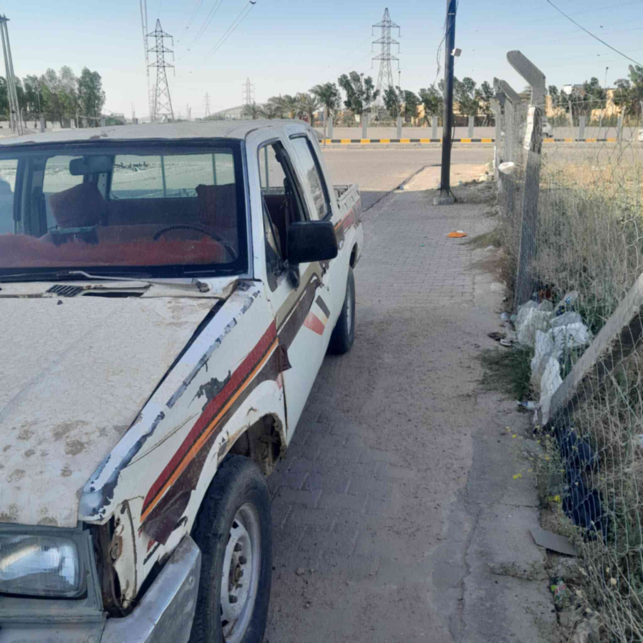 السلام عليكم بيكم نيسان موديل ١٩٩٢سياره مكينه وكير ونجي ناعم حلوات مستمسكات راعيها عندي ابيع هيك بيع مستعجل مكان سياره النجف قرب فلكة المطار السعر٢٠وبيها مجال المراوح حسب القناعه الالتصال ***********
