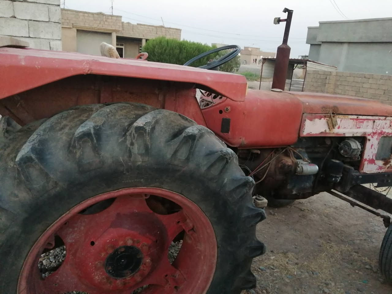 عنتر 71 للبيع مامسجل مكفول عشائر محرك شرط گير اكسل هودرليك شرط تايرات الورى نص عمر نگره سلف جاهز للكراب السعر ٣مليون وبيه مجال قليل العنوان قريه الشبالي رقم الموبايل *********** والخاص مفتوح العنوان
