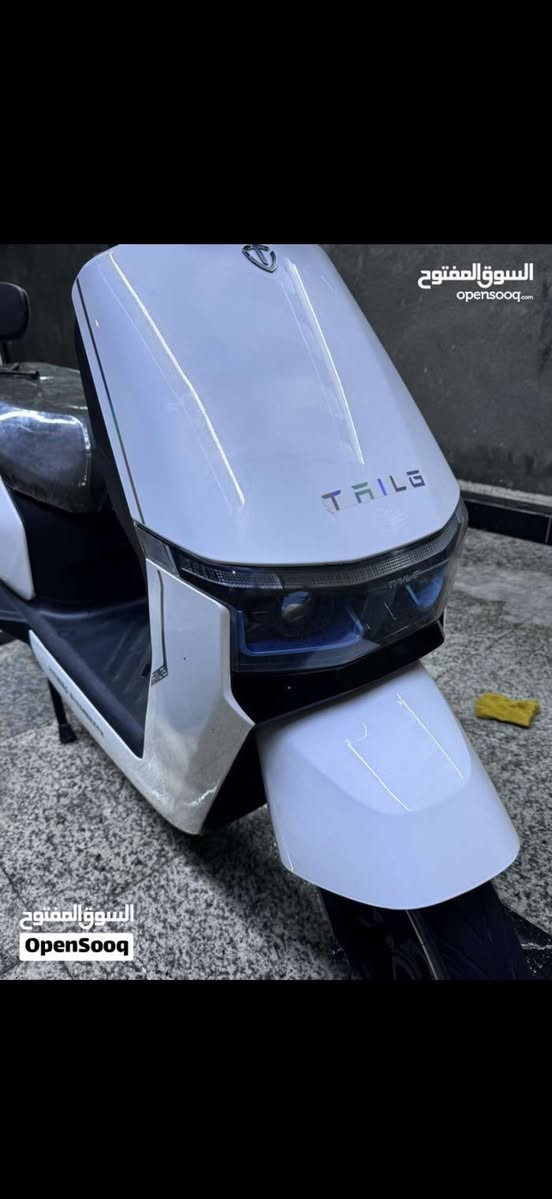 🚀 طيارة أرضية للبيع - دراجة كهربائية TAILG (ملف ومواصفات خيالية) 🚀
تفاصيل المنشور:
​لأهل الصنف واليدورون راحة البال والاقتصاد، دراجة كهربائية نظيفة جداً وجاهزة من شركة تايلج (TAILG) المعروفة بالمتانة، مواصفات خاصة وقوية جداً:
​⚡ المحرك (الملف): 3000 واط (3000W) - عزم خارق وشلعة قوية، تصعد أي مكان وماتتعب.
​🔋 البطاريات: منظومة 6 بطاريات ضخمة (تنسى الشحن وتمشيك مسافات طويلة جداً بدون أي ضعف).
​🏁 السرعة: 60 كم/ساعة (صافي وحقيقي بالشارع).
​🛠️ الوضع: الدراجة كاملة ومكملة، جاهزة للاستخدام ومابيها أي نقص.
​ليش تاخذ هاي الدراجة بالذات؟
تنسى دوخة البنزين والمخابيط، وتنسى تبديل الدهن والمصاريف الزايدة. شحن من البيت، مشي ناعم، واقتصادي لليريد يشتغل أو يقضي مشاويره وراسه بارد.
​📍 المكان: البصرة حكيميه شارع الرديني
💵 السعر: 950 ألف وبيه مجال للشراي ومقصر ويا الطيبين.
​📱 للتواصل والاستفسار: [***********] أو راسلني خاص.
