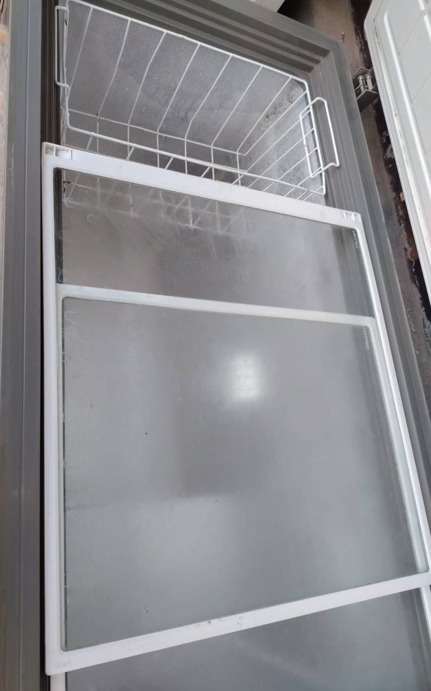 مجمده نوعيه الحافظ شغال تجميد ممتاز السعر 160
عارضه فريز ضاهري شغاله السعر 100
براد ماء شغال حار وبارد السعر 40
مگيف نوعيه گرافت السعر 175
أوفن جديد غير مستخدم السعر 50
براد ماء صغير شغال السعر20
***********
***********
