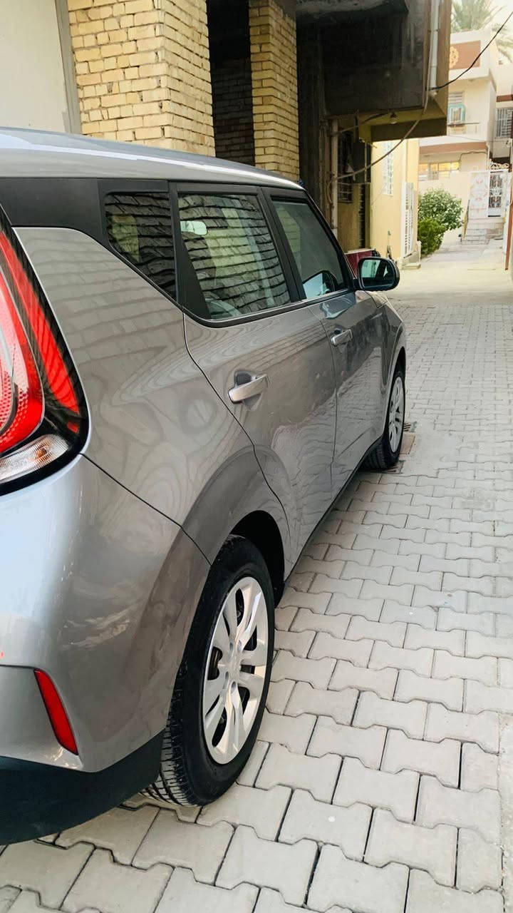 السلام عليكم
لبيع كيا صول موديل 2023

موصفات

 فول تحكم ستيرن 

رادار امامي 

رادار خلفي

رادار جانبي

نقاط عمياء

تحديد مسار

وضعيات قياده 2(NORMAL,SPORT)

دشبول دجتل 

توقف ذاتي

كامره خلفيه دواره

محرك 2000 دوش 💪🏻💪🏻

حادث بسيط جدا دعاميه فقط بدون قطره 

ماشية 25 الف

رقم بغداد دولي باسمي تحويل مباشرة سنويه هزه جديد 

163 ورقه وبيها مجال قليل حك جيه 

اي استفسار 

***********

مكان بغداد الكريعات
