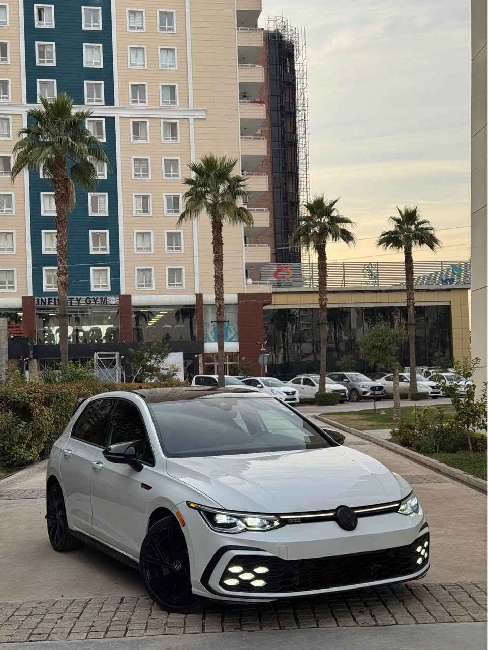 السلام عليكم 
 
   Golf gti mk8 2022 للبيع

2.0 توربو 245 حصان
سياره اعلى مواصفات بلكولف 
ماشيه ٥٠ الف كيلو قابل للزياده

مواصفات السياره
نظام تحديد المسار
رادارات 360‎ درجه
نظام المحافظه على المسار
قياده شبه ذاتيه
سماعات هارمون كاردون 
داخل ليد ٢٤ الوان ، ٤ ابواب بصمة
شاشه عدادات دجتال تحكم مودات مختلفه
شاشه وسطيه تدعم ابل كار بلي و اندرويد اوتو
تخزين مقعد السائق 3 وضعيات
كشنات كهربائيه
تدفئه كشنات اماميه
تدفئه ستيرن
توقف ذاتي
مانع اصطدام
نقط عمياء في المرايا
مرايا تعتيم
كشافات ضباب
اضائات ترحيبيه في الابواب
IQ لايت 
ليد داخلي تحكم من الشاشه 
فتحه بانوراما 
و الكثير من المواصفات 
بيهة 2 مكانات PDR وشبر بل دوسة صبغ وبيهة جاملغ صبغ
بدون ايرباك بدون دواخل بجم و خلف كبس
سیارە ستوك ماكو عليهة اي تعديل كلهة على وضع الشركة
وياهة كت كامل مال TCR هدية وياهة
وارد امريكي
السياره مناقصها شي وين متريد تفحص افحص مكفوله من كلشي 
مكاني اربيل 
سعر ٢٠٩ و بي مجال بسيط
0750 939 29 27
0774 809 17 25

پانۆراما
بەصمه
حساس پێش و پشت
كاميرا
شاشه گەورە
لایت لید بیلادی
رادار 360 دەرەجە - رادار خەتی جادە
کوشيت جلد و هيتەر 
شەحنی مۆبایل
٢ گچکەی PDR ی هەیە و دۆسەی بستەک بۆیاغە و جاملغی بۆیاغە پێش و پشت کەپس بێ ئێرباگ بێ ژۆری
سەیارەکە ستۆکە لەسەر دەقی شەریکە ماوە
کتی کاملی TCR لەگەلە هەدیە
0750 939 29 27
0774 809 17 25 أربيل, العراق
