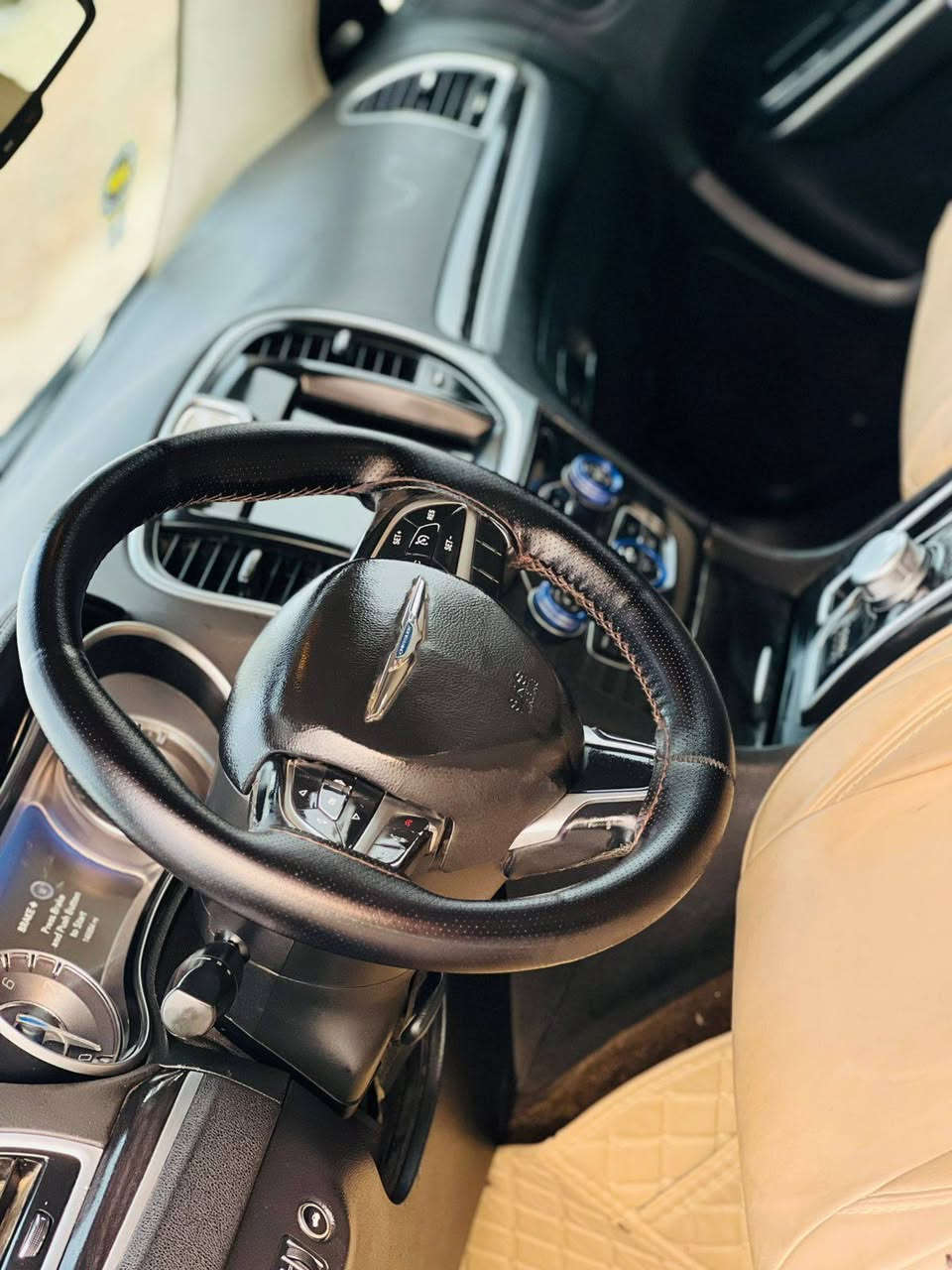 للبيع اوباما مرمز 2017 رقم ذي قار نگليزي  حره تحويل دولي وارد امريكي بيهة جاملغ وبنيد تبديل اصلي  مواصفات السيارة شاشه كبيره كامره دوار كشنات جلد كهربائي ويل كب كروم حواجب عل لايت وبعد مواصفات هواي السعر 155وبيهة مجال اي استفسار مكان السيارة ناصريه ***********
