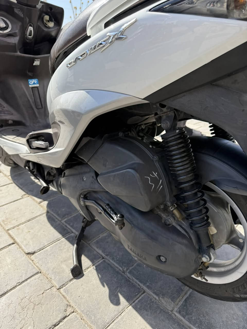 معرض الواثق لتجارة الدراجات النارية 
رقم بغداد مشروع وطني تحويل مباشر 
متوفر ياماها سكنس لد
 وارد يابان 
قبق نفخ 
استان كهربائي 
داخل جگليتي 
عداد الممشى 27,000
جاهزة وكاملة على اخر حباية ومكفولة من النقص 

السعر 26 ورقة وبيها مجال قليل حك الجية 
***********
***********
