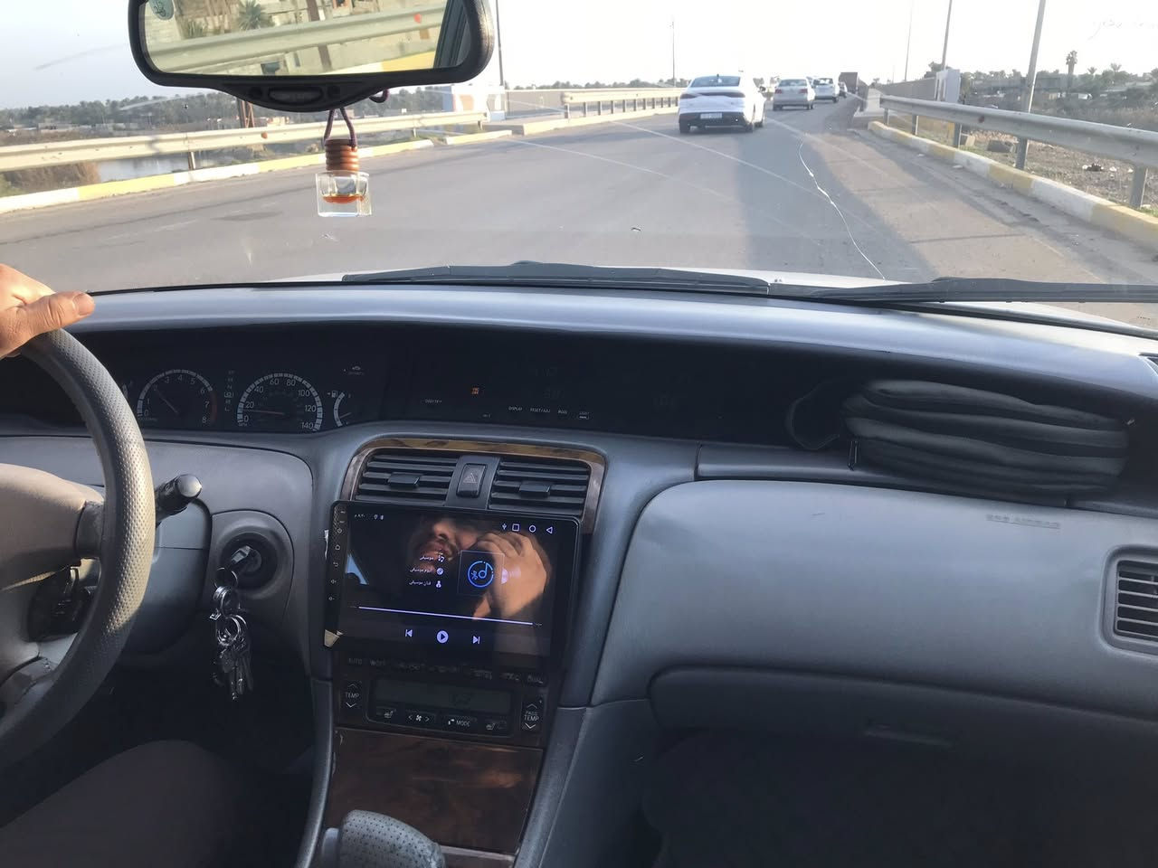 سلام عليكم
افلون
2001
رقم  سلمانيه
سنويه 2029
تحويل فقط 
وكاله ماسوي
وارد امريكي فول موصفات 
كفالة عامه سياره بدون ضرر. 
كير محرك شرط 
كهربائيّة كله شغاله 
شاشه كامره جاهزه سياره 
السعر 98او بيه مجال  
***********
العنوان صلاح الدين قضاء بلد
