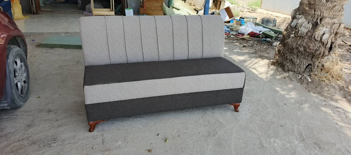 الهم صلي على محمد وال محمد 
متوفر لبيع #نقدا #واقصاط 
معمل ومعرض العنزي الاثاث 
التخم والديوان متوفر جميع الالوان والاقمشه وحسب طلب والمديل تركي مودرن 
***********
متوفر توصيل جميع محافظات العراق 
يوجد كادر للرفع القياسات
