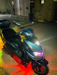 للبيع: موطور شحن 2025 6 بطاريات جديدة واحد مستعمل اليوم بدلته و5 جديدا...