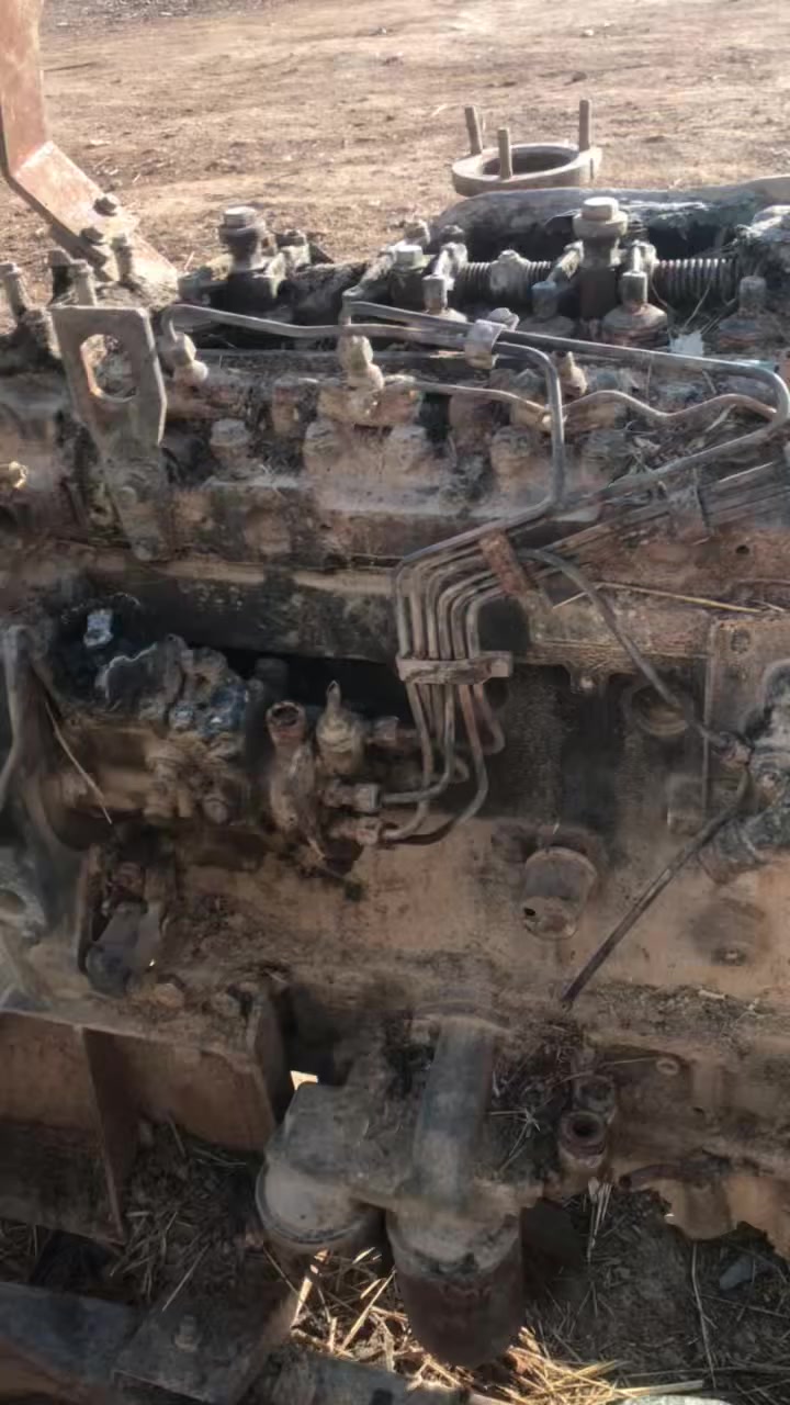 عندي هذا المولد لبيع احتركت عليه الغرفه وابيع كوم حديد المكان صلاح الدين ناحية يثرب الاتصال ***********
