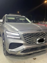 جنسس موديل 2021  الفئةgv80 الممشى  40الف كيلو الضرر فقط بنيد   المواصف...