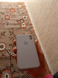 ايفون اكس عادي ذاكره ٢٥٦ مبدل شاشه وبطاريه ١٠٠ وضهر مثل مموضح بال صوره...