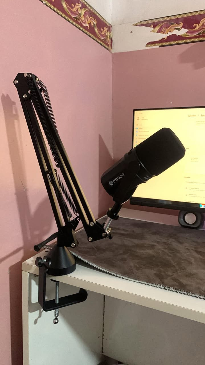 سلام عليكم
كارت شاشه 2060 6كيكا براند msi
 سعر 230 الف

مايك FDUCE مع استاند
سعر 60 الف 

مبرد AG620
30 الف نقص أربع براغي

راك m.2
سعر 10 الف


**إذا كنت صاحب هذا الإعلان وتريد حذفه لأي سبب، رجاءا أرسل رسالة إلى الدعم الفني**