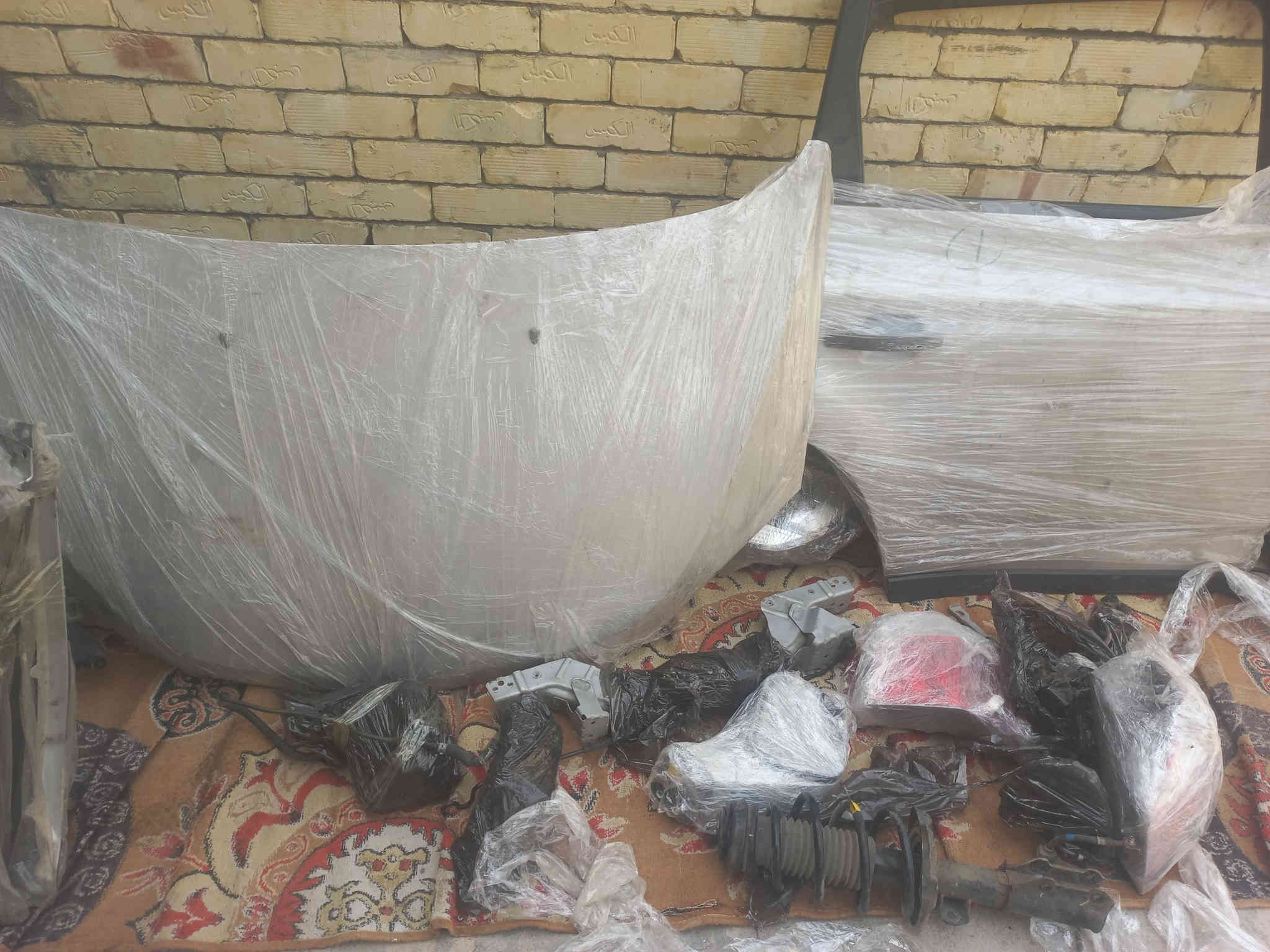 متوفره جميع قطع غيار شوفرليت اورلاندو  مكاني نجف رقم الموبايل ***********
