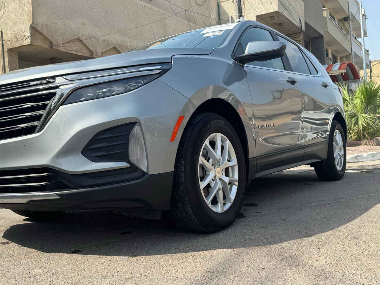 للبيع كوينكس 2023 مواصفات LT السيارة دخلتها قبل كم شهر ورقمتها باسمي حادثها تبديل جاملغ بنفس اللون لا صبغ ولا ايرباك ولا مبدل بيها برغي وكل الصور مرفقة بالبوست سعرها 187 والسيارة موجودة في بغداد الحرية او بمحل عملي بالمنصور وارقام تلفوني 
***********
***********
