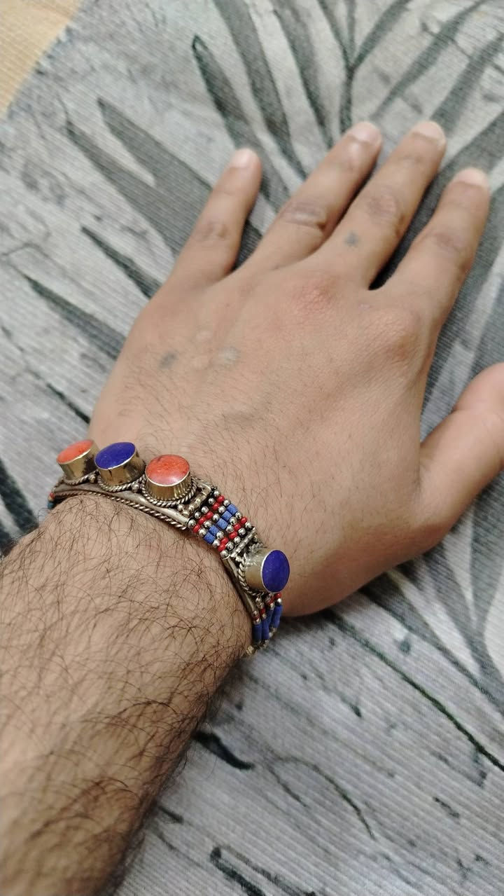 السلام عليكم سوار رجالي سبع معادن مطعم حجر المرجان السعر. ٢٥ وبيه مجال للطيبين.


**إذا كنت صاحب هذا الإعلان وتريد حذفه لأي سبب، رجاءا أرسل رسالة إلى الدعم الفني**