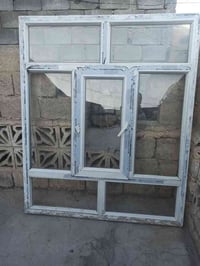 شباك للبيع السعر 75 الف  القياس ارتفاع متر و 73 العرض متر و 44 للتواصل...