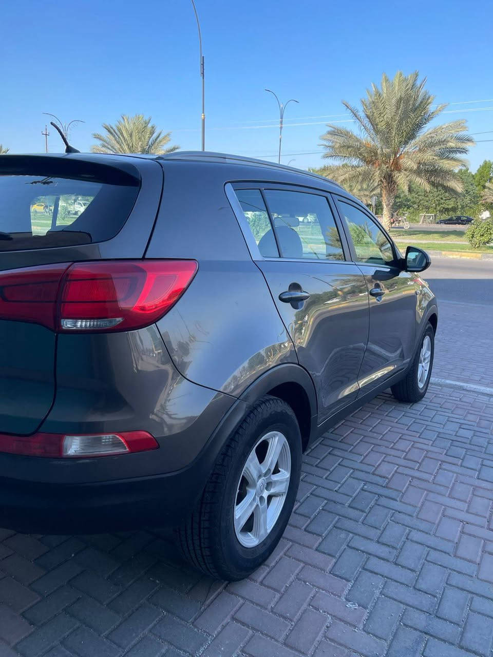 سبورتج خليجي موديل 2015 مكينه 2000 دوش رقم كربلاء مشروع وطني قطعه وحده صبغ فقط وباقي كفاله من صبغ  وحادث
جاهزه سياره من تخم تاير وحدايه 
*********** اتصال او واتساب
مكلف بالنشر بغداد, العراق
