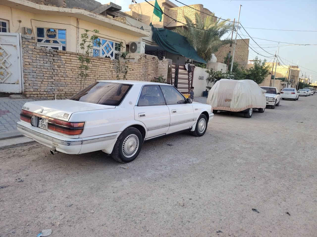 السلام عليكم للبيع هارتوب موديل ٩٢ سياره نضيفه بيه بس جاملغ امامي صبغ مكينه كير ٢٥٠٠ جدد رقم ديالئ عنوان واسط رقم تليفون ***********

