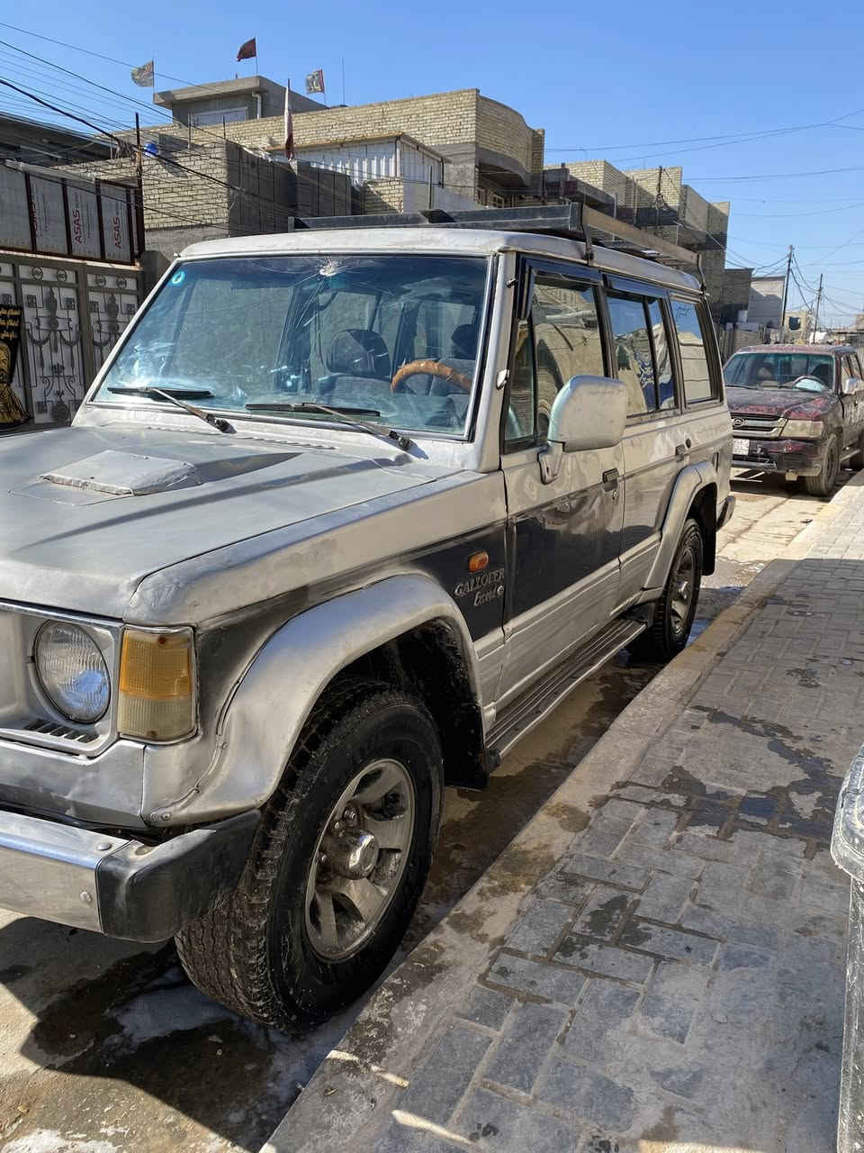 سلام عليكم كالوب ١٩٩٣مديل مكينه وكير زينات بسمي رقم انكليزي تحويل ثاني يوم كشر ودواخل زينات سعر ٣٧وبيهة مجال قليل مكاني بغداد العبيدي رقمي ***********
