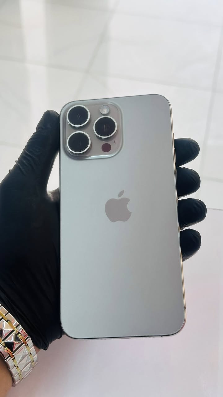 15 برو ماكس ابيع ب800
البطارية 83 
الذاكرة 256 
النضافة 1000‎%‎
الجهاز مبدل شاشة (تفصيخ اصلية ) فقط شاشة 
كلشي مابي الجهاز جديد


**إذا كنت صاحب هذا الإعلان وتريد حذفه لأي سبب، رجاءا أرسل رسالة إلى الدعم الفني**