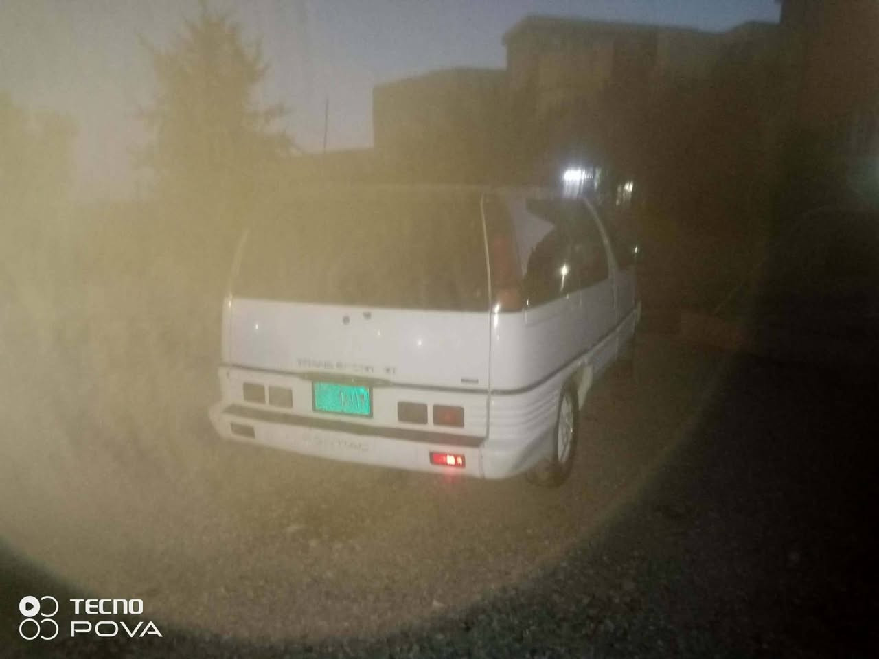 بونتياك موديل 1994 صاحبها موجود بحي الانتصار شرط التحويل كاربون مامسجله محور محركها برازيلي 0/8 بس مشعول بيها كازكيت بس ابيع كايم سعرها 15بيها مجال 
***********
***********
