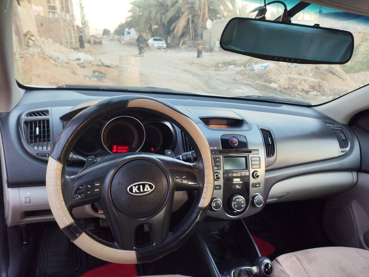 سلام عليكم سيراتو موديل 2012للبيع
سياره مكينه 1600وكير مكفولات تحكم بلستيرن فتحه
من اخير سياره فول ماعده بصمه تبريد 🥶تدفه كله مكفول
سياره ماعيزه شي السعر 105وبيه مجال كلش بصيط
رقمي ***********
