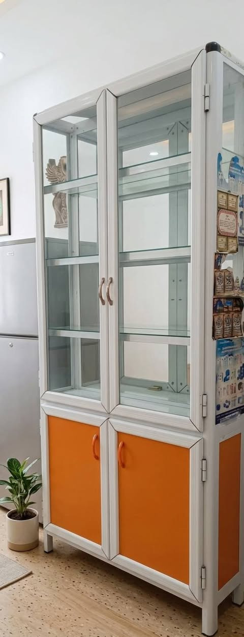 اغراض بيت للبيع مكان حي الجهاد الرفاق *********** خاص فقط مستعجلين عالبيعه
