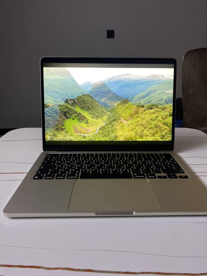 ماك بوك m2 رام 16
• المعالج: M2
16GB : (RAM) الذاكرة •
256GB (SSD) الهارد •
• الضمان : لحد شهر 2026 10
• صحة البطارية: %100
• عدد دورات الشحن: 20 دورة فقط
• النظافة: 99% (استخدام 4 أشهر)
بيها طخه كلش بسيطه حتى ما تبين
• الملحقات: الكارتون والشاحنة الأصلية
موجودة
السعر مليون 
***********
