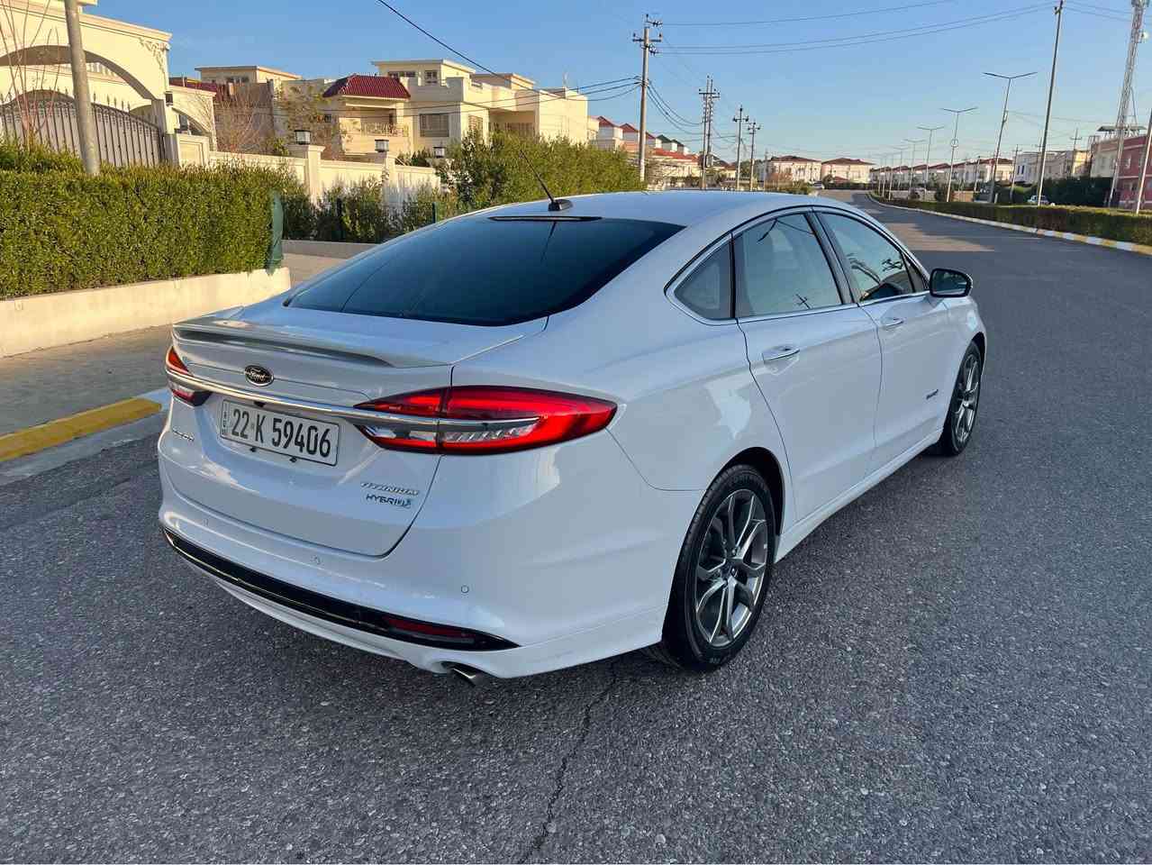 فۆڕت ڤویشن مۆدێل ٢٠١٨ مواسەفات تیتانێۆ واتە فول فولە  ٢بەسمە بیلادی مەکینە ٢٠ی های برێت ٣ پارچە و  ٢ بصت بۆیاخە دۆسەی گرتوە پێش و پشت کەپس ئیرباک سوکان و شان سیستەمە نرخی ١١٧ وەرەقە    *********** أربيل, العراق
