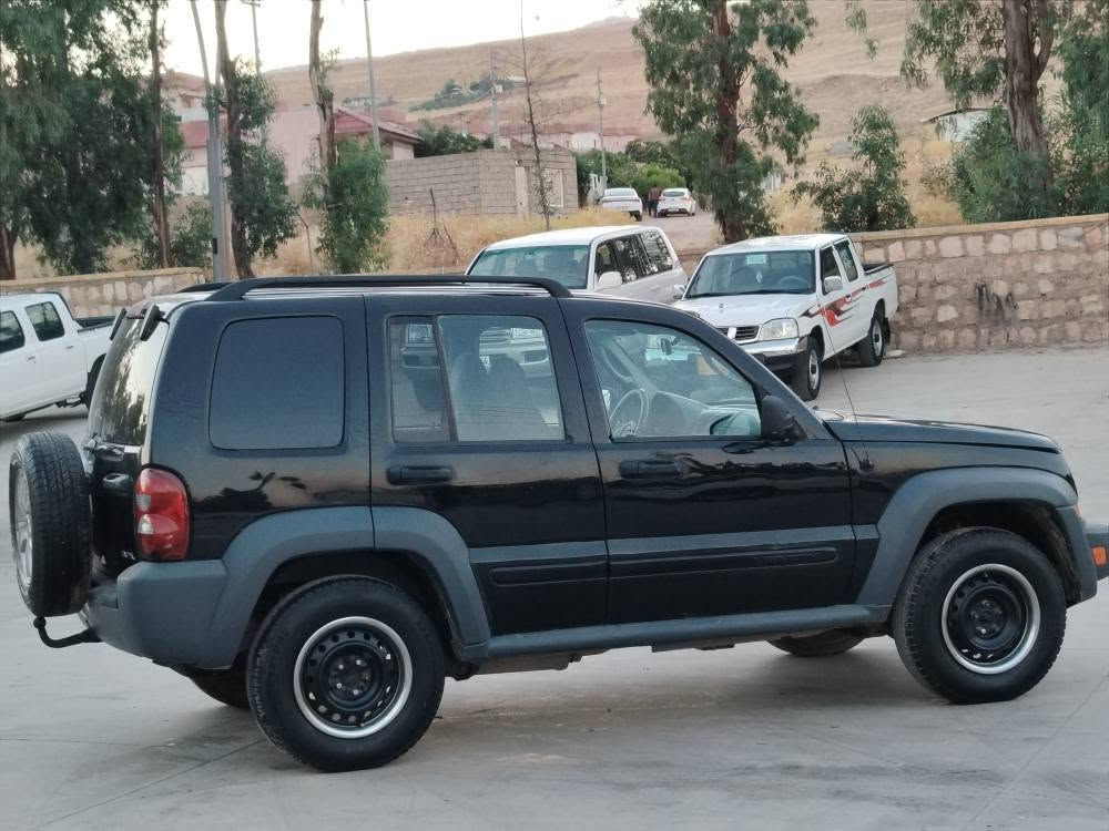 تەنها 58وەرەقە 😱😱😱
جێب لێبرتی مۆدیل 2005 گێڕتۆماتیک
بەنزین و غازە غازی ئیتاڵی بۆبەستراوە
6 پستۆن مەکینە 3.7 دەبل ئەکسل
سبوغ عامە پشت و پێشی لێدرانی نیە
گێر و کەمینە و تەبرید بە شەرت
تحویل و بەناوکردن بە شەرت 
4 تایەی نوێی لەسەرە
 تا بلێی توندوتۆلە بێ مەسرەفە
سەنەوی تا2030تازەیە ڕەقەم باریکە
دوو وەرەقە غرامەی لەسەرە دەیدەمەوە
نرخی 58وەرەقەو مەجالێکی کەم
***********ڤایبەر وەتس ئەپ
***********لەشاری کۆیەم كويسينجاك, أربيل
