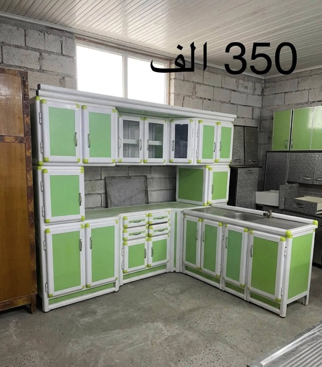 كاونترات للبيع 
توصيل موجود داخل بغداد 
***********
