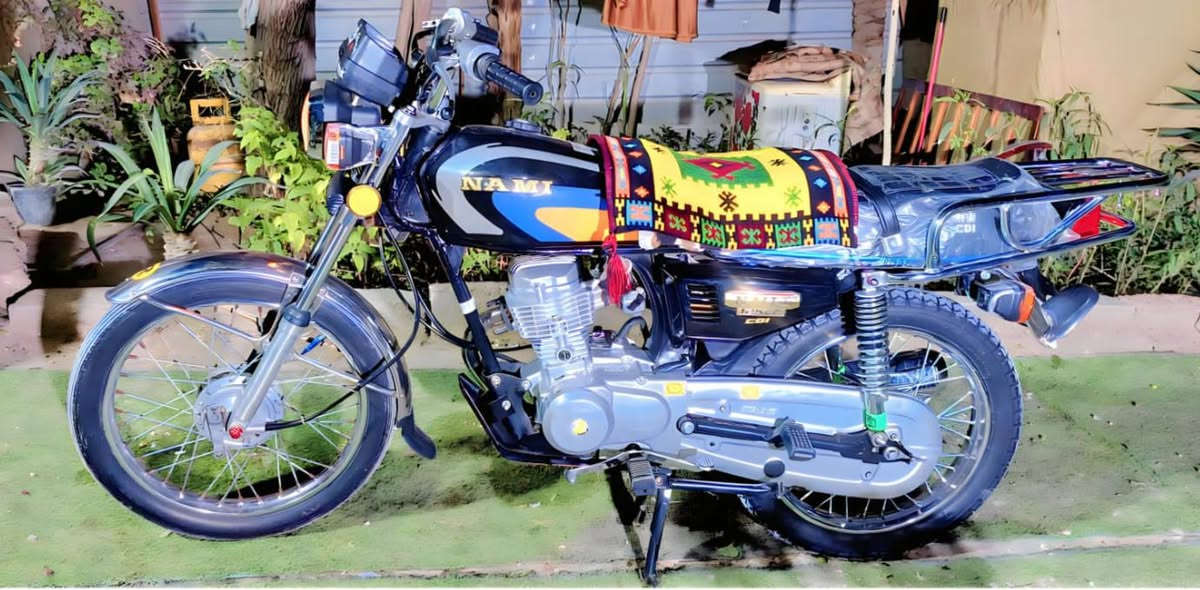 السلام عليكم 
دراجه اربعه كير للبيع المواصفات 
تعمير جديد شلامجه25 شاصي 16اصولي المكان كربلاء السعر خاص رقمي ***********
