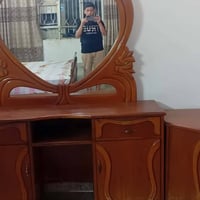 غرفة نوم • كاملة • نظافة ٨٠٪