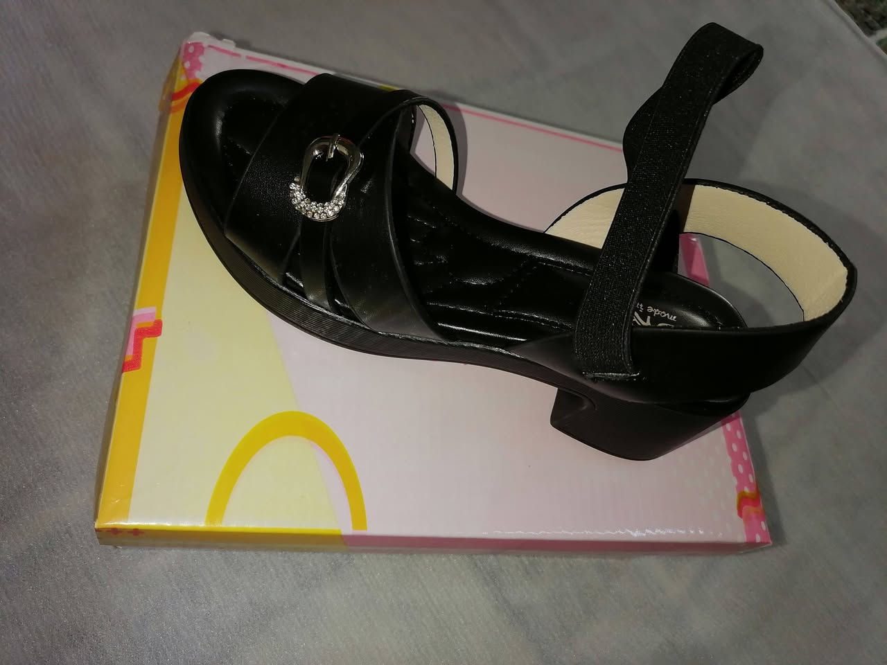 صنادل موديلات 2026
العنوان حي العدن مجمع اطلس الطابق الثاني محل البسة واحذيه كرز


**إذا كنت صاحب هذا الإعلان وتريد حذفه لأي سبب، رجاءا أرسل رسالة إلى الدعم الفني**