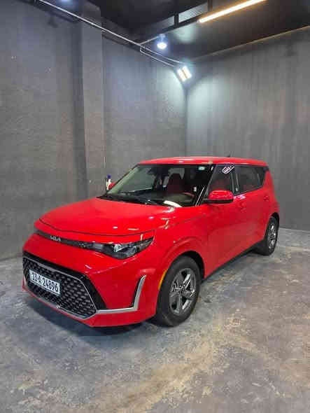 السلام عليكم 
كيا صول 2024 للبيع لونها احمر السياره نظيفه كلش وارد امريكي ماشيه 18 الف كيلو  حادثها جاملغات الايمن و الايسر مبدلهن كبل فتحت شديت بدون اي شي ايرابك البرده ضارب استيرن و دشبول مضاربات السياره حيييل نظيفه و جديده 
مواصفاتها عاديه السايره معروضه ب 175 بيها مجال بسيط 
***********
