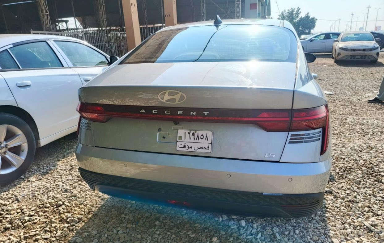 اكسنت خليجي 2024🌟
ماشيه تقريباً : 22،000✅

 السيارة بكتاب شهداء 💯

بدون شواصي بدون  دواخل بدون ايرباك 

مبدل باب خلف السايق وبيها رش صبغ بسيط  

السعر :130$ وبيها مجال ان شاءالله 

للتواصل :***********
