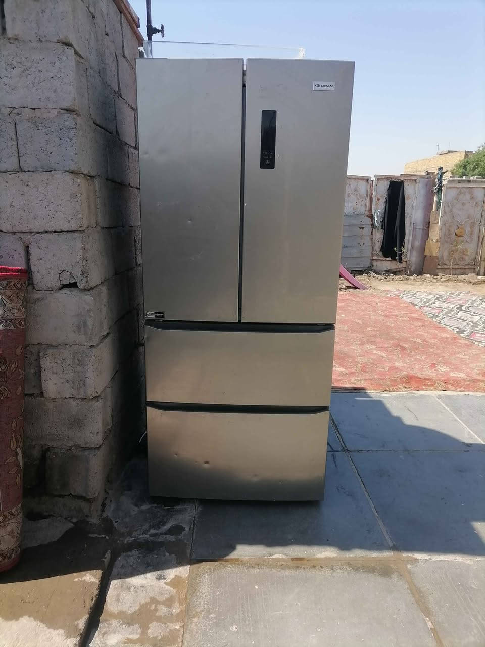مجمده جوه وثلاجه فوك جديده جديده  المجمده اتجمد وثلاجه تبريدها قليل والشاشه مالتها طافيه شغاله السعر ١٥٥ الف مكاني الحسينيه القمانيات هاتف *********** الفارس, صلاح الدين
