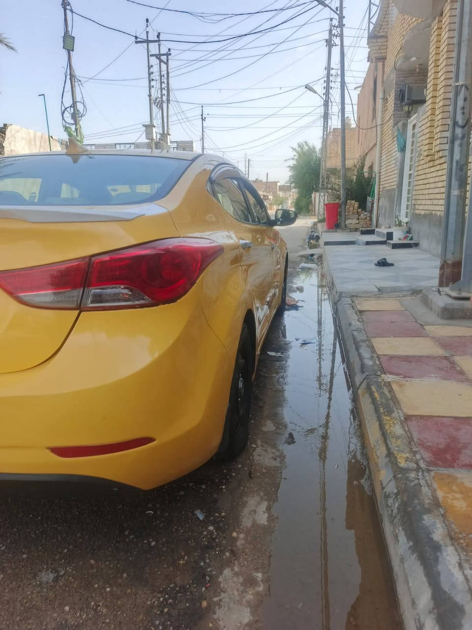 السلام عليكم النترا 2013 فول مواصفات حادثها جاملغ وبيها طخات بسيطة كلش السعر 95 
اتصال ***********

