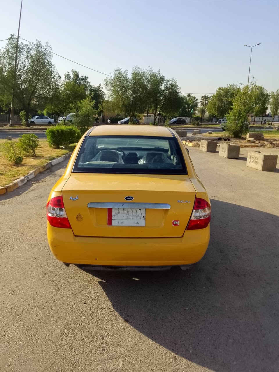 سلام عليكم طيبة موديل 2015بيهة بس خشم جاملغ خلفي والباقي كلة جديد تخم تاير جديد صدر امامي خلفي جديد دواخل جدد كهربائيات كلهة شغالة كل نقص ما بيها وكل خيتي ما بيها سيارة شوفت عينكم مضيفة كلش السعر 36وبيهة مجال مكاني البياع ***********
