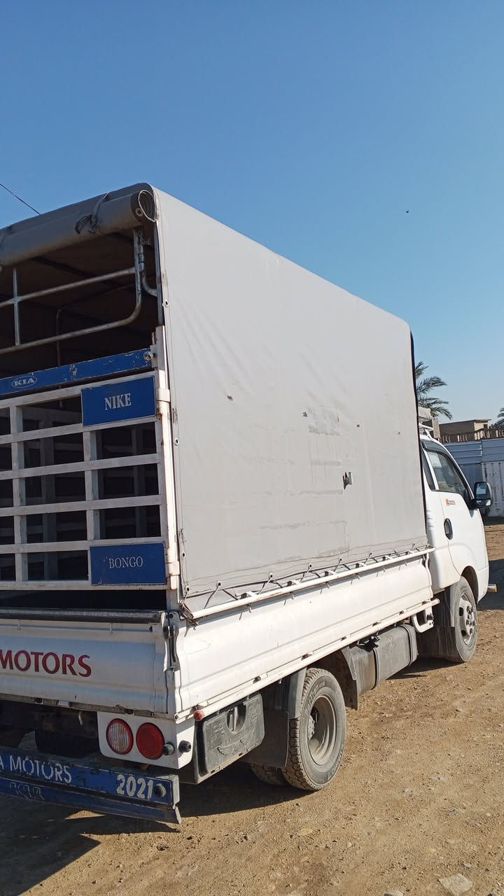 سلام عليكم جادر ومحجر كامل لبيع شغل درجه اولى 
السعر خاص. مناسب
ه‍ ***********
