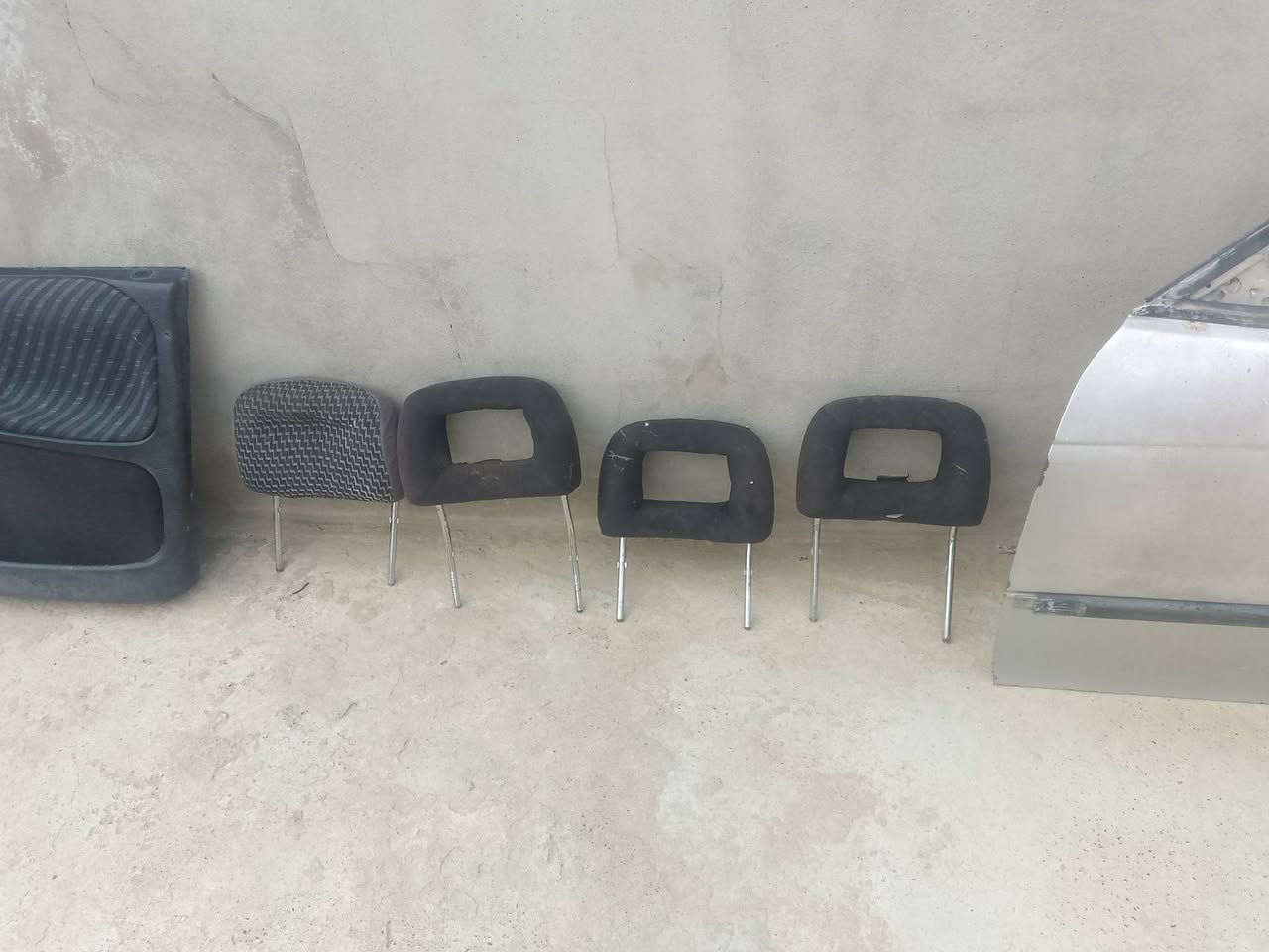 السلام عليكم من رخصت الادمن اغراض استرا للبيع بطاين ابواب اربعه نظافه عامه ثلاث ابواب مع الجامات+دركه مال استيرن +تك لايت امامي بدون جام+تك بك لايت جديد مامستعل+تك مرايا جانبيه كهرباء +اربع تكوات كشن+زوج سكنات امامي بدون جامعات.السعر 300وبيها مجال


**إذا كنت صاحب هذا الإعلان وتريد حذفه لأي سبب، رجاءا أرسل رسالة إلى الدعم الفني**